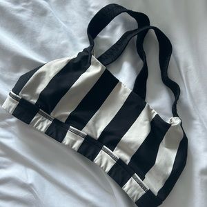 Lululemon Sports Bra - size 6